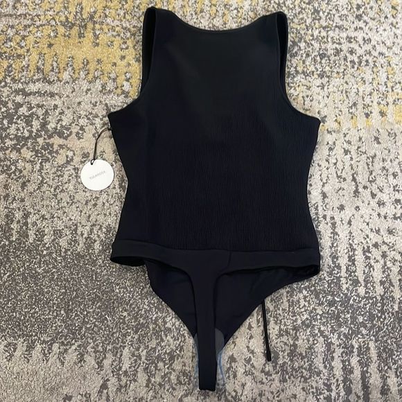 Tularosa size M black ribbed bodysuit with lace up front NEW - Picture 8 of 15